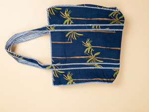 Quilted Cotton Tote <b>Bag</b> Palm <b>Tree</b> Print Zipper Shoulder Handbag for Beach Travel Shopping Daily Use - Product Image 4