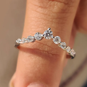 Bague de fiançailles élégante en moissanite taille ronde, en argent sterling 925 plaqué or, bague de promesse, bijou raffiné pour mariage, cadeau - Product Image 1