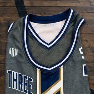 Camiseta de Baloncesto Regal Three Llc sin Mangas con Cuello en V 78, Camisetas de Malla de Secado Rápido, Ajuste Atlético, Ropa Deportiva de Equipo - Product Image 5