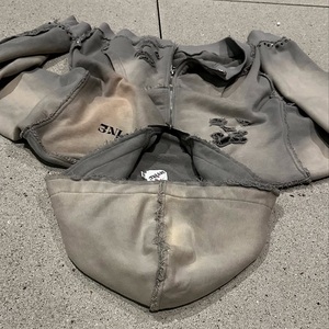 Sweat à capuche oversize zippé pour homme, style streetwear, imprimé pailleté motif flamme, collection automne, New York, novembre - Product Image 2