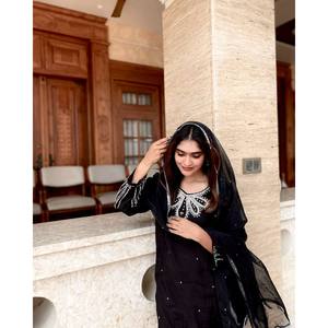 Ensemble haut et bas de soirée noir LC Designer avec dupatta, taille XL - Product Image 4