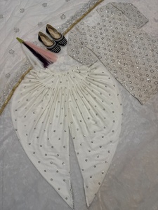 Nuevo Conjunto Elegante de Kurta con Farshi Salwar y Dupatta para Fiestas – Última Moda Étnica para Mujeres, Ideal para Bodas y Eventos Festivos - Product Image 5