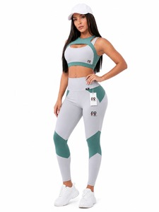 Conjunto de Yoga de Alta Calidad para Mujer, Tallas Grandes, Color Sólido, Cintura Alta, Logotipo Frontal Personalizable, Marca Privada, Conjunto de 2 Piezas - Product Image 1