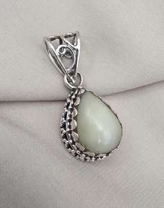 Pendentif en opale naturelle, argent sterling 925, bijoux en argent, cabochon en forme de poire, pierre précieuse faite à la main - Product Image 2
