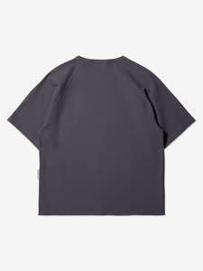 Camiseta de Manga Corta Gris para Hombre con Bolsillo con Cierre, Transpirable, de Punto, Corte Regular, Cuello Redondo, Diseño Sólido, a la Moda - Product Image 3