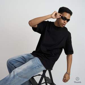 Thumb Premium - Camiseta de algodón de alta gama para hombre, estilo urbano, 200-220 GSM, corte holgado, camiseta básica - Product Image 1