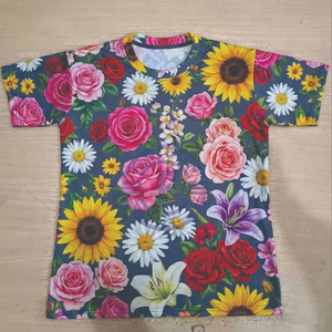 Camiseta de viaje antiarrugas con sublimación, fácil de cuidar, cuello redondo para mujer - Product Image 1