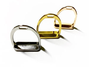 Estribos de Seguridad de Aluminio Ligeros de Diseño Superior para Equitación, de Alta Calidad, con Logotipo Personalizado y Empaque Personalizado - Product Image 2