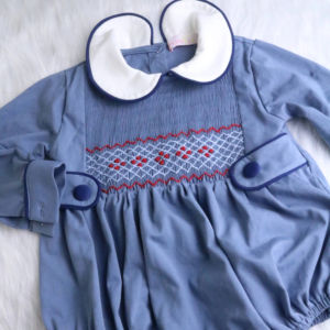 Combinaison bleue à smocks pour bébé garçon avec col Peter Pan, tenue classique à manches longues pour nourrisson - Product Image 1