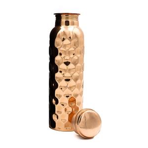 Botella de Agua de Cobre 100% Hecha a Mano de 950 ml con Patrón de Diamantes, a Prueba de Fugas, con Logotipo Personalizado, Apta para Lavavajillas, Ecológica y Saludable - Product Image 1