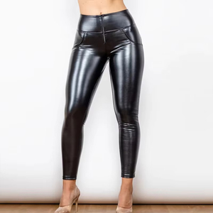 Leggings de Piel Sintética de Cintura Alta para Mujer, Color Negro Sólido, Ajustados, Brillantes y Elásticos, de Solomon Global Apparel - Product Image 5