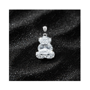 Pendentif et breloque en or fin 925 en argent sterling avec diamant de laboratoire certifié GIA IGI DEF VVS VS en forme d'ours en peluche, cadeau pour lui - Product Image 1