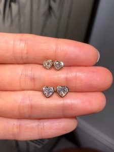 Boucles d'oreilles clous en or massif 14 carats avec diamants de laboratoire taille brillant couleur F, sertis clos, bijoux minimalistes et romantiques pour femme, cadeau de fête - Product Image 4