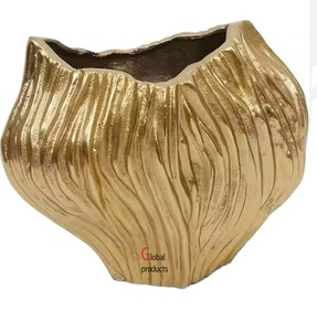 Jardinière en métal doré de qualité supérieure pour la décoration d'hôtels et de jardins pour bureaux à domicile - Product Image 1