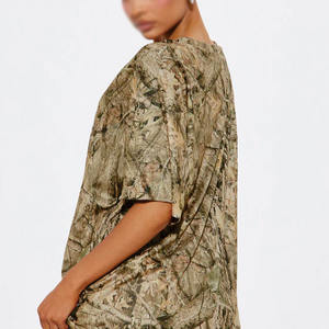 Camiseta Oversize de Camuflaje para Mujer al por Mayor, Ajuste Holgado, Estilo Urbano, Jersey Casual de Fútbol Americano, Ropa Personalizada, Venta al por Mayor OEM - Product Image 2