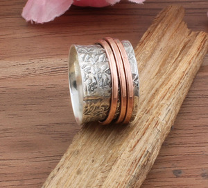 Anillo de Plata de Ley 925 Martillado para Mujer, Estilo Vintage, Sólido, Giratorio, con Tres Capas de Cobre, Anillo Ancho de Boda, Venta al por Mayor - Product Image 4