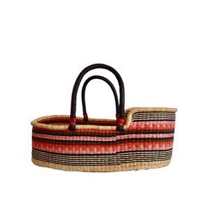 Cesta cambiador de mimbre rosa y negro con rayas múltiples al por mayor, además de cesta cambiador de ratán para niños con asas oscuras para mesas de bebé - Product Image 1
