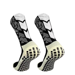 Men's Breathable Color-Block Athletic Crew <b>Socks</b> Men's Nylon Soccer Anti-Slip <b>Grip</b> <b>Socks</b> Geometric Pattern Football Sports <b>Socks</b> - Product Image 3