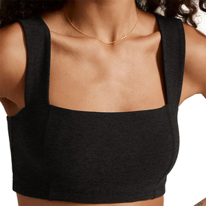 Ensemble de soutien-gorge de sport noir à col carré et bretelles spaghetti pour femme avec mini-jupe assortie, vêtements de fitness respirants et sans coutures - Product Image 3