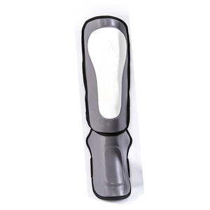 Espinilleras Deportivas para Práctica, Competición y Entrenamiento Diario, con Construcción Resistente a Impactos - Product Image 1