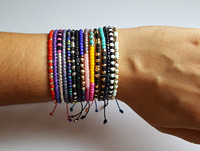 Bracelets multicolores en perles de culture d'eau de mer avec breloques, perles intercalaires dorées, faits à la main, extensibles, de luxe, empilables, unisexe, cadeau, vente en gros