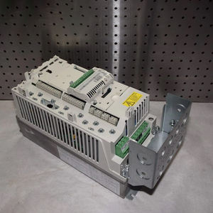 ACS880-07-0820A-5+B5+C+D Sistema de Variador de Frecuencia de Alta Potencia, Variadores de Frecuencia Integrados en Gabinete - Product Image 1