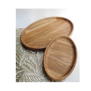 Plateau en bois pour présentation de repas, conçu pour favoriser un service bien organisé et une hospitalité domestique raffinée - Product Image 6