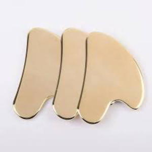 Grattoir Gua Sha en Bronze Ayurvédique |   Outil de sculpture du visage Kansa |   Fabriqué en Inde, vente en gros et fabrication - Product Image 1