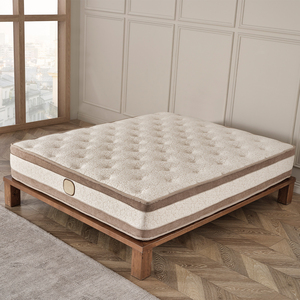 Cadre de lit rembourré en tissu haut de gamme avec matelas orthopédique premium, mobilier de luxe pour chambre à coucher, maison et hôtel - Product Image 3