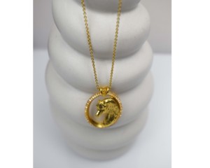 Collar con Colgante de Caballo Chapado en Oro con Circonita Cúbica, Joyería Clásica para Uso Diario para Mujer - Product Image 3