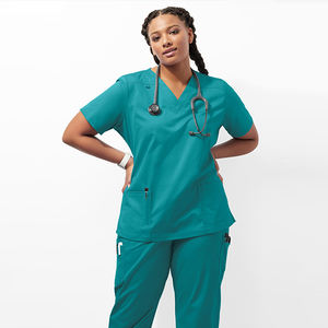 Vente en gros OEM – Blouses d'infirmière personnalisées de haute qualité, unies, à deux poches, en polyester et coton épais pour femmes - Product Image 4