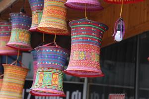 Décoration suspendue pour la maison, lanterne en bambou artisanale traditionnelle vietnamienne, forme de lune, réutilisable, durable, livraison rapide - Product Image 6