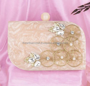 Bolso de mano de resina hecho a mano para noche y fiestas, bolso de mano elegante con caja de resina para mujer, bolso de mano de resina único para ocasiones especiales - Product Image 1