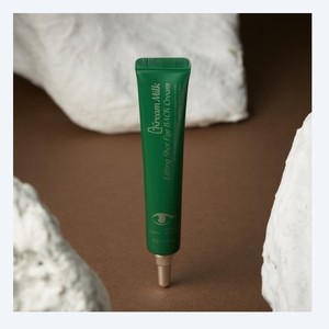 ครีมใต้ตาเกาหลีสำหรับอาการบวมและรอยคล้ำใต้ตา K-Beauty WB Creammilkeu Liftingsyat EyebaekCream - Product Image 4