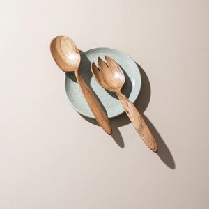 ชุดช้อนส้อมไม้สำหรับสลัดแบบ Slow Living – ช้อนและส้อมทำมือเพื่อช่วงเวลาแห่งการรับประทานอาหารที่มีความหมาย - Product Image 2
