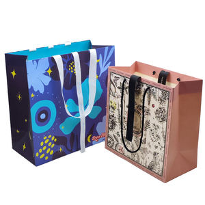 Bolsas de Papel Impresas Personalizadas al por Mayor con Logotipo para Empaquetado de Regalos y Venta Minorista - Product Image 6