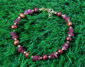 Pulsera de Perlas Rubíes en Bruto y Marrones: Pulsera de Plata de Ley 925 Chapada en Oro, Joyería Chapada en Oro, Pulseras de Cristal Ajustables - Product Image 5