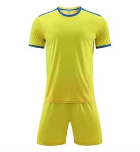 Conjunto de Camiseta y Pantalones Cortos de Fútbol Personalizados al por Mayor, 100% Poliéster, Manga Corta, Entrenamiento en Equipo, Opciones de Color y Talla Personalizadas, Uniforme de Fútbol - Product Image 4