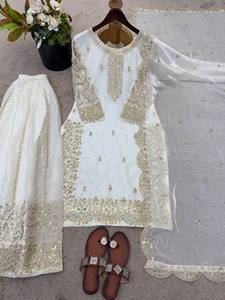 Elegante Traje Palazzo para Fiesta con Bordado Elaborado y Dupatta con Borde de Encaje - Product Image 6