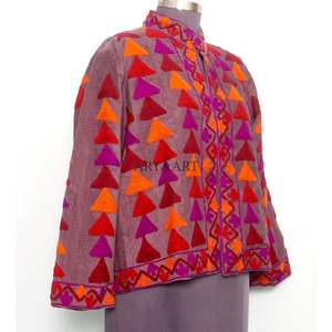 Veste matelassée en cotisse 100 % coton brodée pour femme – Écologique, respirante, séchage rapide, automne/hiver, style rétro – Vente en gros - Product Image 4