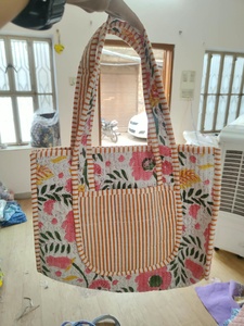 Bolsa de Hombro Tipo Tote de Gran Capacidad, Color Sólido Vibrante, Tela de Algodón, Cierre de Cremallera, Estampado a Bloques, 16x14 Pulgadas, para Verano, Primavera, Playa, Viajes, Uso Diario - Product Image 1