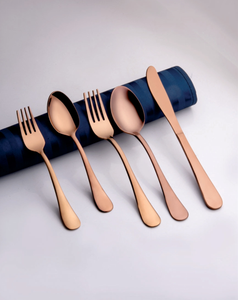 Cubiertos de diseño Crystal Shine que expresan un lujo atemporal, prestigio en la mesa y una elegancia refinada. - Product Image 6