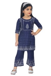 Ensemble Kurta et pantalon palazzo pour filles, fournisseur indien, magnifique tenue ethnique pour festivals, mariages, fêtes et événements familiaux, à vendre. - Product Image 4