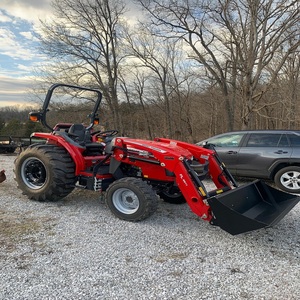 รถแทรกเตอร์เดินตาม Massey Ferguson 385/375 4WD คุณภาพสูง ใหม่/มือสอง 80 แรงม้า สำหรับชิ้นส่วนเครื่องยนต์ เกียร์ และปั๊ม - Product Image 5