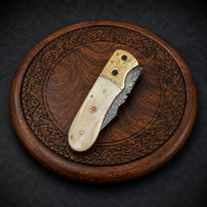 Navaja de bolsillo plegable de acero de Damasco hecha a mano con mango de hueso, funda de cuero, cuchillo EDC para caza y camping, fabricante OEM ODM - Product Image 5