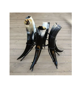 Cornet à boire en corne de buffle de forme naturelle, artisanal, style Viking et guerrier médiéval, récipient traditionnel pour hydromel - Product Image 2