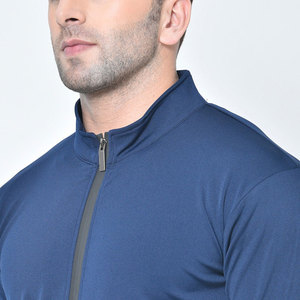 Ensemble de survêtement professionnel pour homme, personnalisable, léger et performant pour les séances d'entraînement - Product Image 3