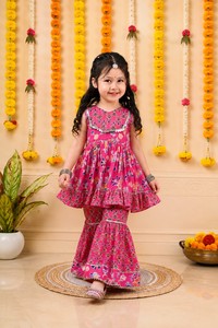 ชุดคุर्ตาผ้าฝ้ายแท้พิมพ์ลายชนเผ่าสไตล์เอ็มไพร์พร้อมกางเกงชาราร่า - Product Image 3