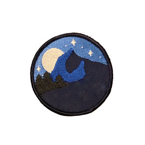Patch brodé circulaire d'aventure avec motif montagne et arbres, badge en tissu à coudre pour accessoires vestimentaires - Product Image 2