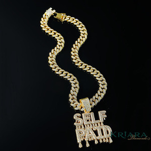 Colgante de diamante cultivado en laboratorio estilo Hip Hop, con letra personalizada, de plata 925 con baño de rodio y chapado en oro de 18K, para hombre - Product Image 3